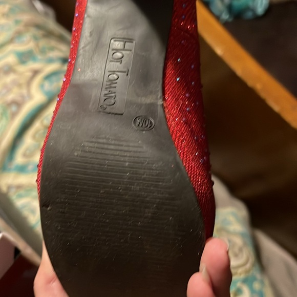 Size 10 red sparkly heels - Picture 4 of 6